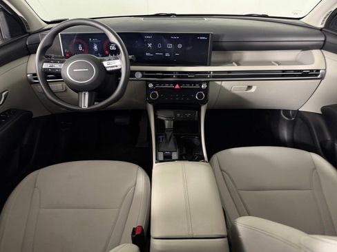 Used 2025 Hyundai Tucson SEL FWD image 13