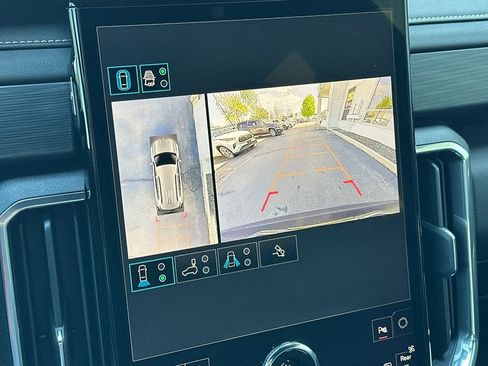 New 2025 GMC Acadia Elevation w/ Elevation Premium Package image 18