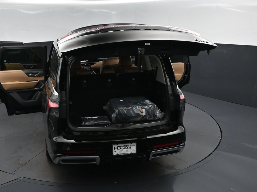 New 2027 INFINITI QX80 Luxe w/ Cargo Package RWD image 45