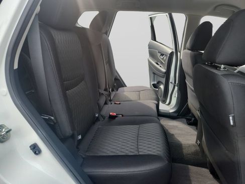 Used 2019 Nissan Rogue S w/ Special Edition Package AWD/4WD image 17