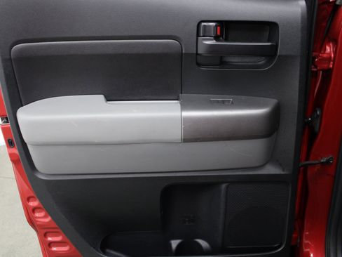 Used 2012 Toyota Tundra 4x4 Double Cab image 18