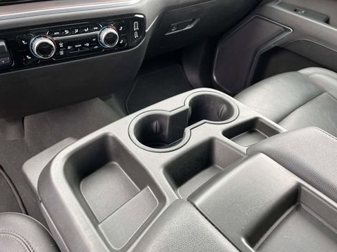 Used 2025 GMC Sierra 1500 SLT AWD/4WD image 31
