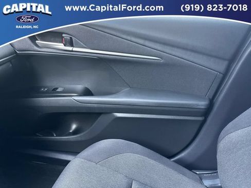 Used 2025 Toyota Camry LE FWD image 28