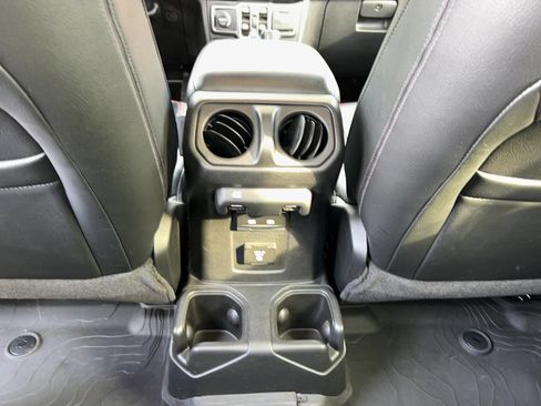 Used 2023 Jeep Gladiator Rubicon w/ Trailer Tow Package image 28