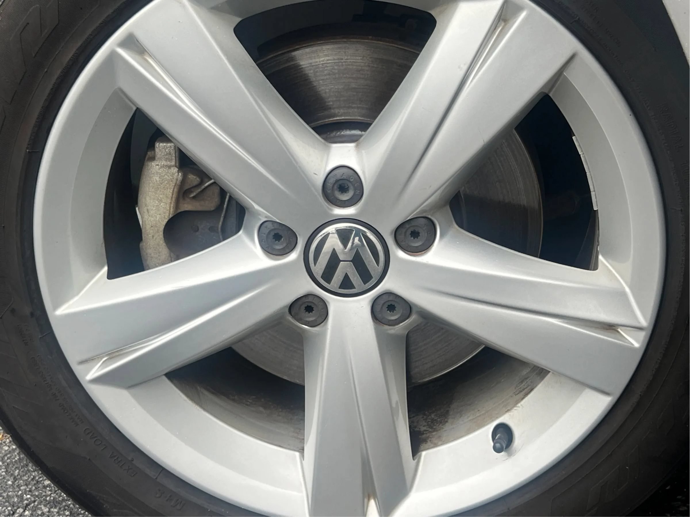 Used 2012 Volkswagen Passat TDI SE FWD image 39