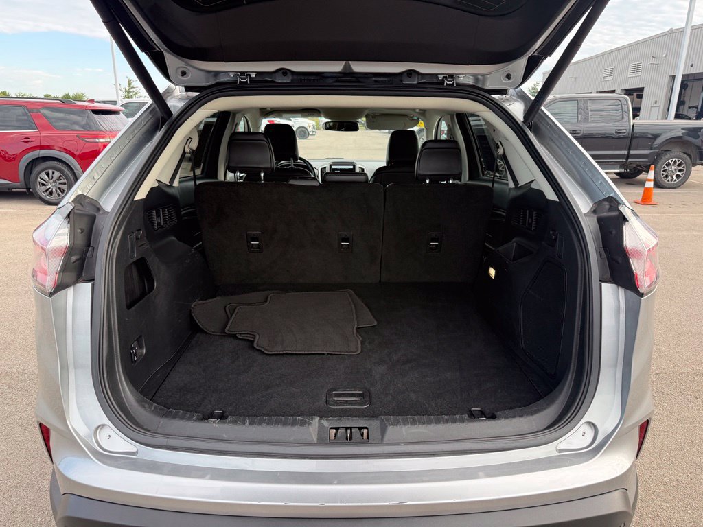 Used 2023 Ford Edge Titanium AWD/4WD image 35
