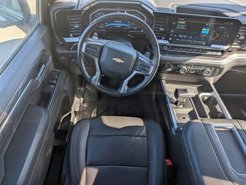 Used 2022 Chevrolet Silverado 1500 LTZ w/ LTZ Convenience Package II AWD/4WD image 16