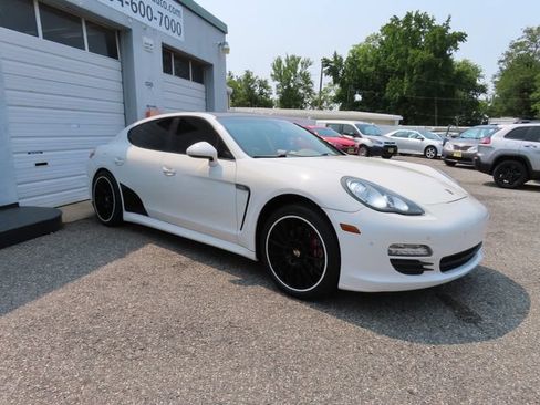 Used 2012 Porsche Panamera RWD image 4