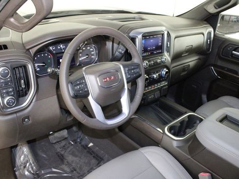 Used 2020 GMC Sierra 1500 SLT w/ SLT Premium Plus Package image 18
