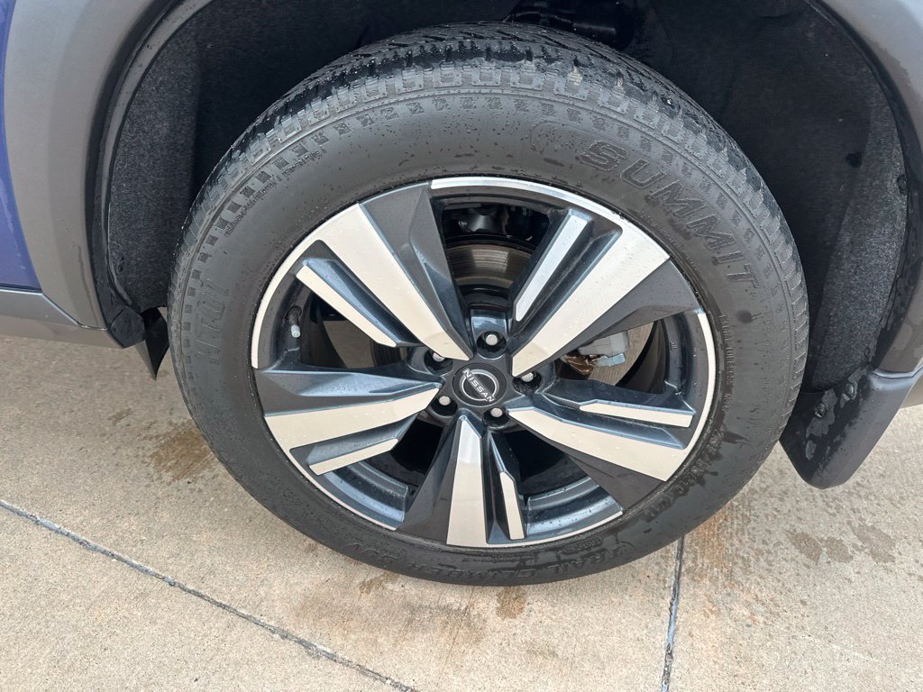 Used 2023 Nissan Rogue SL FWD image 10