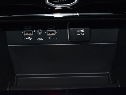 New 2026 Jeep Grand Cherokee Limited AWD/4WD image 17