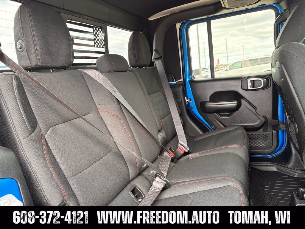 Used 2020 Jeep Gladiator Rubicon w/ LED Lighting Group AWD/4WD image 32