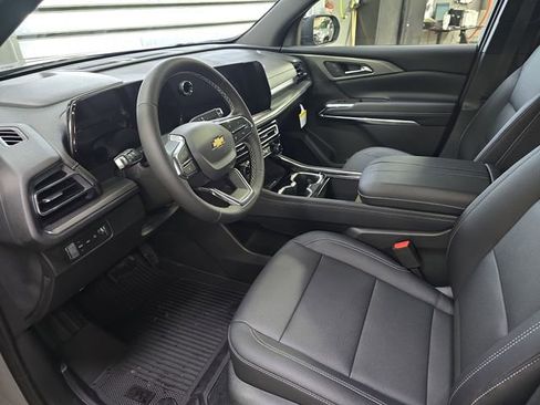 New 2026 Chevrolet Traverse LT w/ Driver Confidence Package image 16