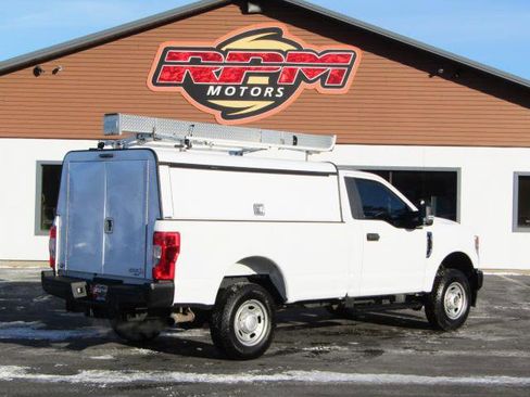 Used 2020 Ford F250 XL w/ Power Equipment Group image 5