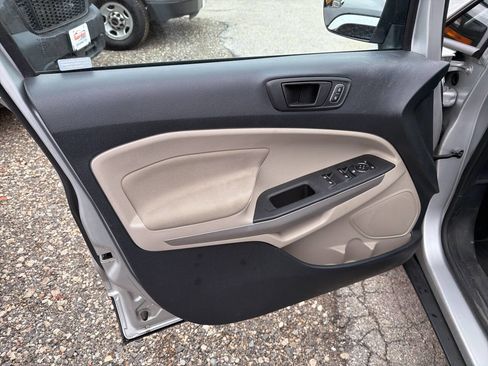 Used 2021 Ford EcoSport S image 24