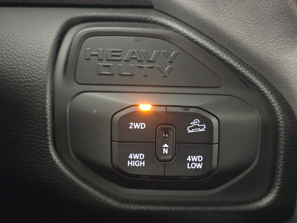 New 2026 RAM 2500 Laramie AWD/4WD image 26