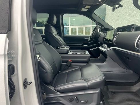 New 2025 Ford Expedition Platinum w/ Stealth Performance Package image 6