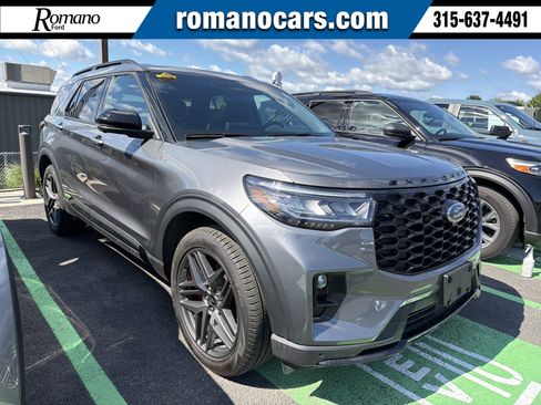 Used 2025 Ford Explorer ST-Line w/ Premium Package AWD/4WD image 1