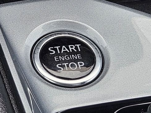Used 2025 Nissan Altima 2.5 SV FWD image 22