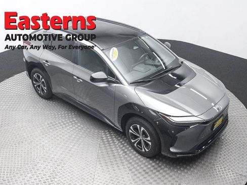 Used 2023 Toyota bZ4X AWD w/ Weather Package image 3