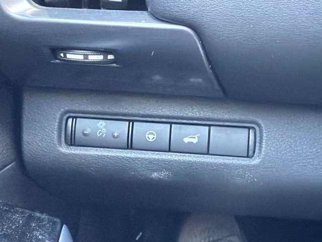 Used 2022 Nissan Pathfinder SL w/ SL Premium Package FWD image 33