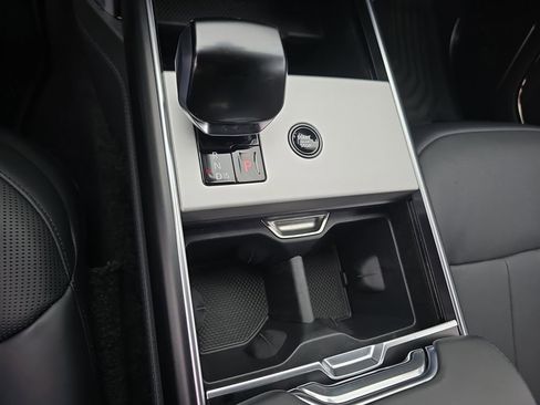 New 2025 Land Rover Range Rover SV AWD/4WD image 26