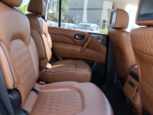 Used 2019 INFINITI QX80 Luxe image 16