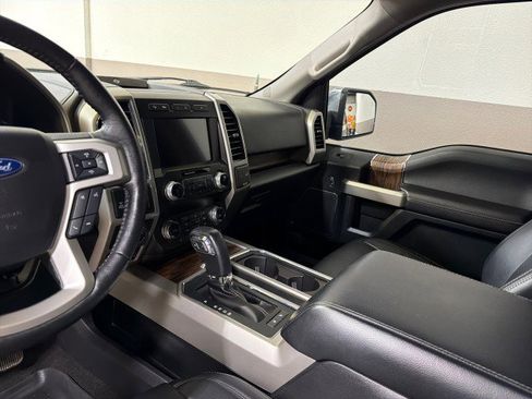 Used 2019 Ford F150 Lariat w/ Equipment Group 502A Luxury image 14