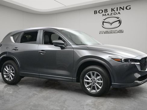 New 2025 MAZDA CX-5 AWD 2.5 S w/ Preferred Package image 2