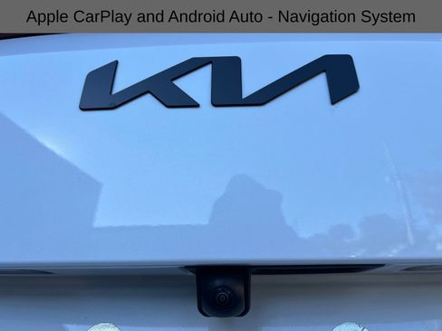 Used 2025 Kia Carnival SX Prestige image 9