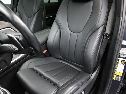Used 2022 BMW X5 xDrive45e w/ Climate Comfort Package AWD/4WD image 21