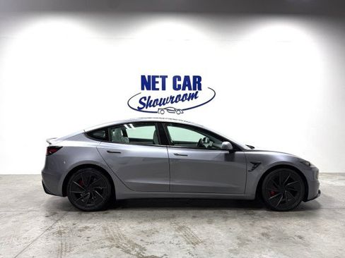 Used 2025 Tesla Model 3 Performance AWD/4WD image 3