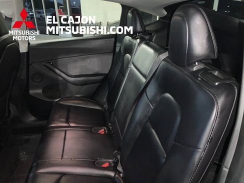 Used 2022 Tesla Model Y Performance image 12