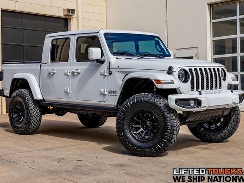 Used 2023 Jeep Gladiator Overland image 1