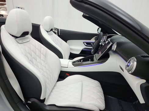 New 2026 Mercedes-Benz SL 63 AMG 4MATIC image 15