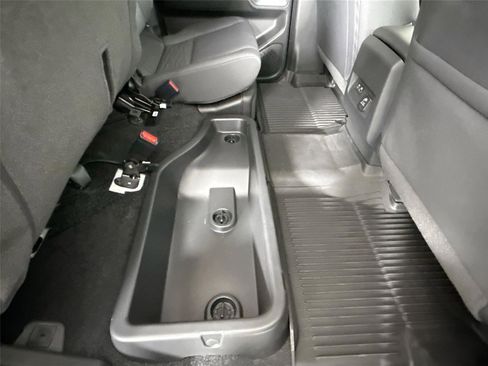 Used 2024 Nissan Frontier SV w/ Hardbody Edition AWD/4WD image 36