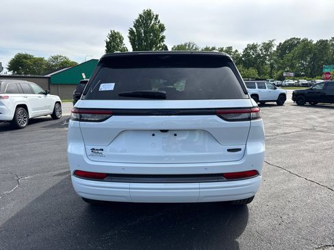New 2026 Jeep Grand Cherokee Summit AWD/4WD image 4