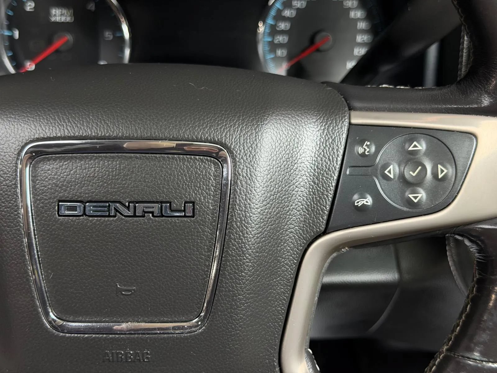Used 2018 GMC Sierra 1500 Denali AWD/4WD image 31