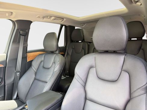 Used 2023 Volvo XC90 B6 Plus w/ Protection Package Premier AWD/4WD image 20