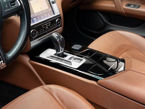 Used 2015 Maserati Quattroporte S Q4 AWD/4WD image 37