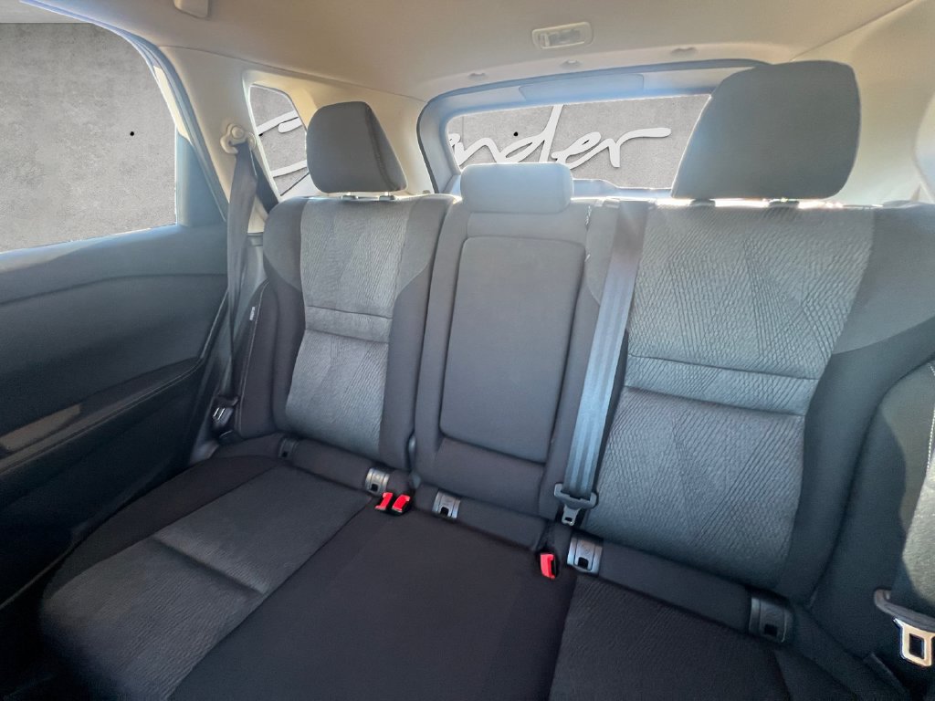 Certified 2024 Nissan Rogue SV FWD image 22
