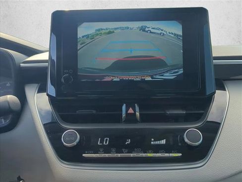Used 2024 Toyota Corolla LE FWD image 17