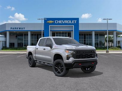 New 2025 Chevrolet Silverado 1500 Custom Trail Boss w/ LPO, Dark Essentials Package