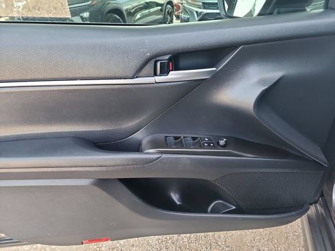 Used 2024 Toyota Camry SE FWD image 13