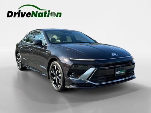 Used 2025 Hyundai Sonata SEL FWD image 3