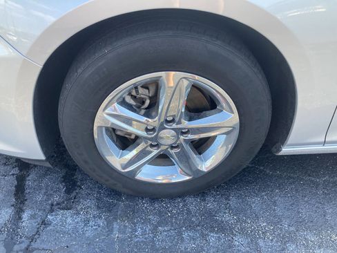 Used 2020 Chevrolet Malibu LS w/ Driver Confidence Package II image 28