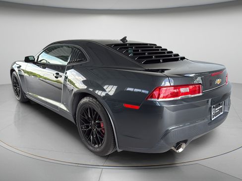 Used 2015 Chevrolet Camaro LS RWD image 3