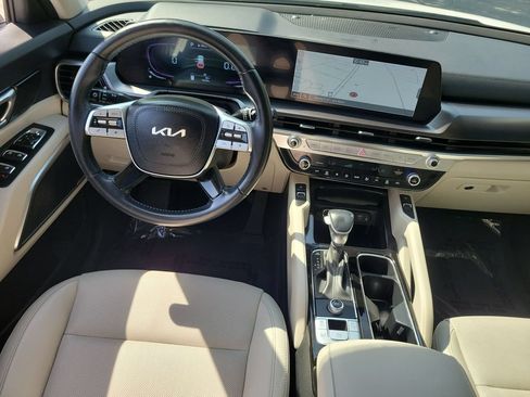 Certified 2024 Kia Telluride S w/ S Sunroof Package FWD image 27