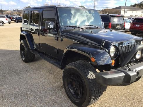Used 2008 Jeep Wrangler Unlimited Sahara image 10