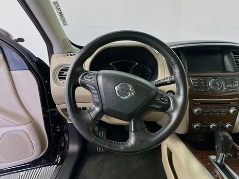 Used 2020 Nissan Pathfinder Platinum w/ Cargo Package FWD image 11